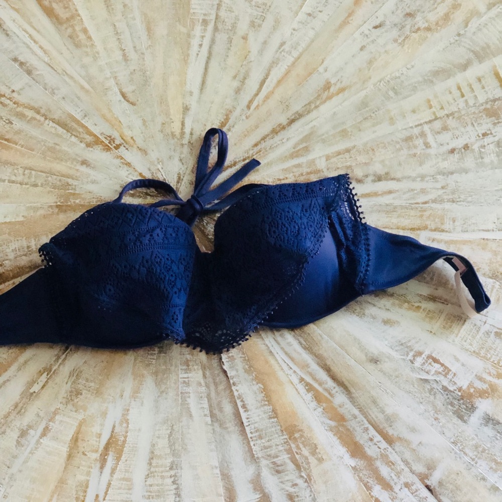 Victoria secret navy laced bikini top